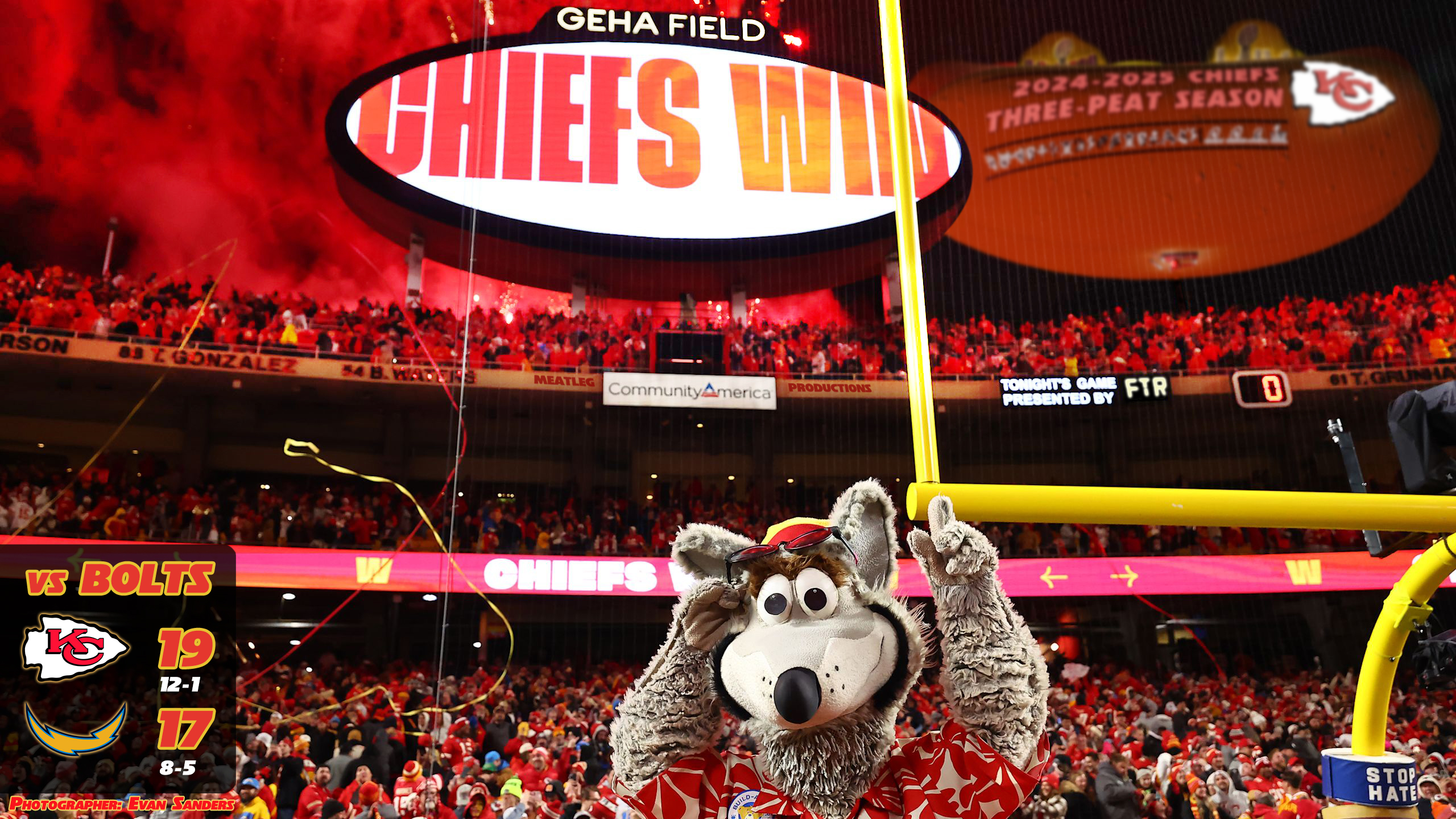 DFO_13_Chargers_EvanSanders2